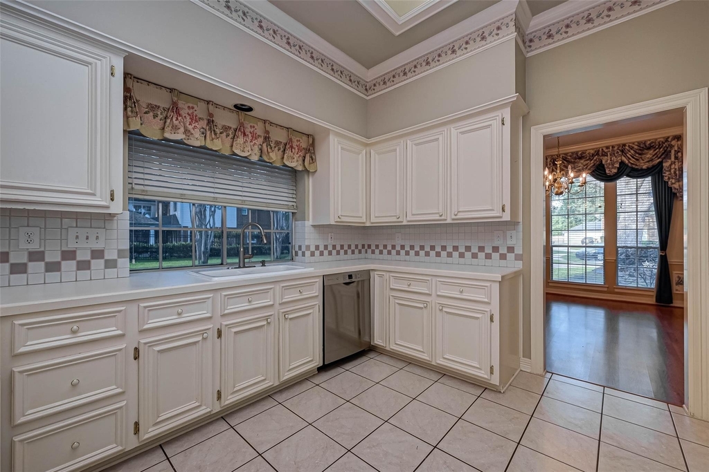4502 Devonshire Street - Photo 14