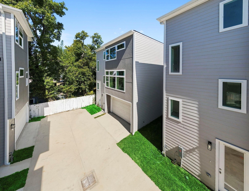 6721 Saint Augustine Street - Photo 37
