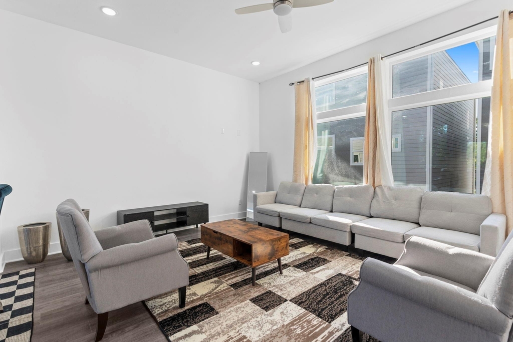 6721 Saint Augustine Street - Photo 15