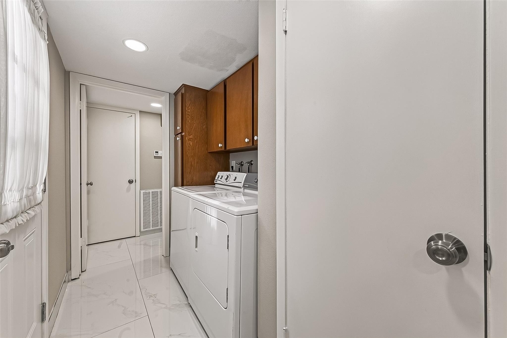 6649 De Moss Drive - Photo 23