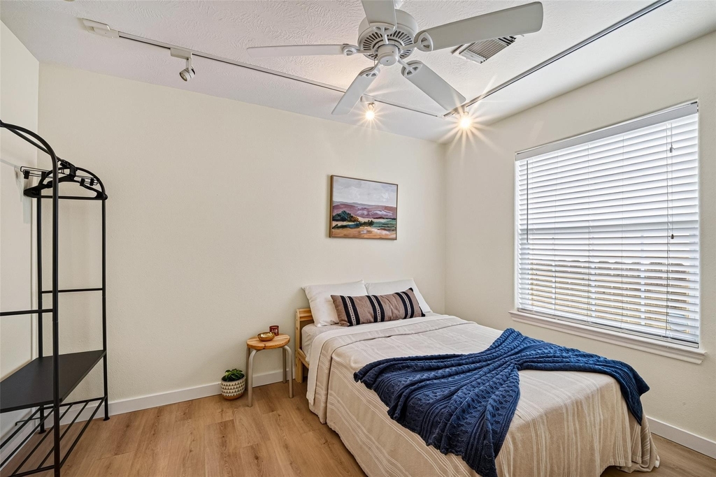 1314 E 34th Street - Photo 16