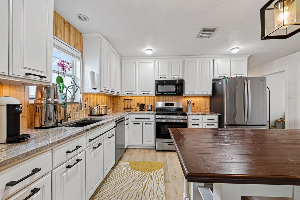 1314 E 34th Street - Photo 11