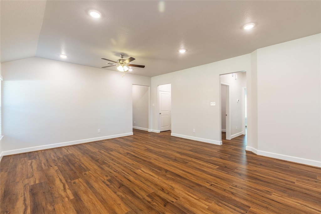 815 Roosevelt - Photo 6