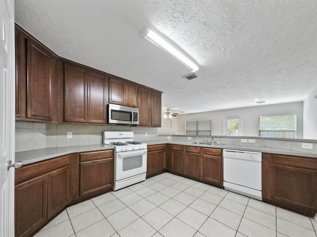 427 Northvalley Drive - Photo 8