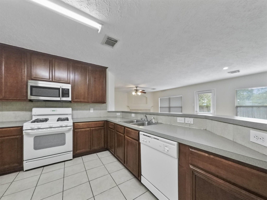 427 Northvalley Drive - Photo 9