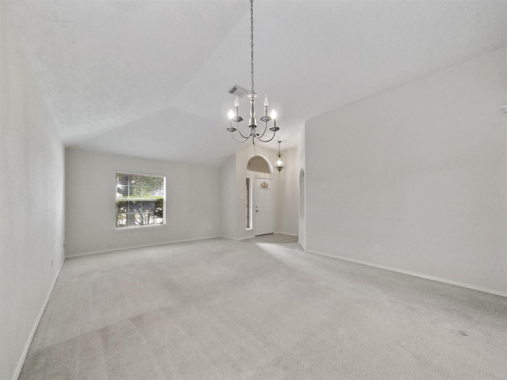 427 Northvalley Drive - Photo 4