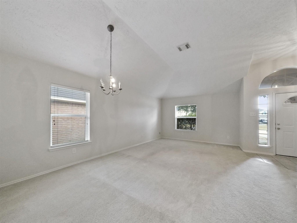 427 Northvalley Drive - Photo 5