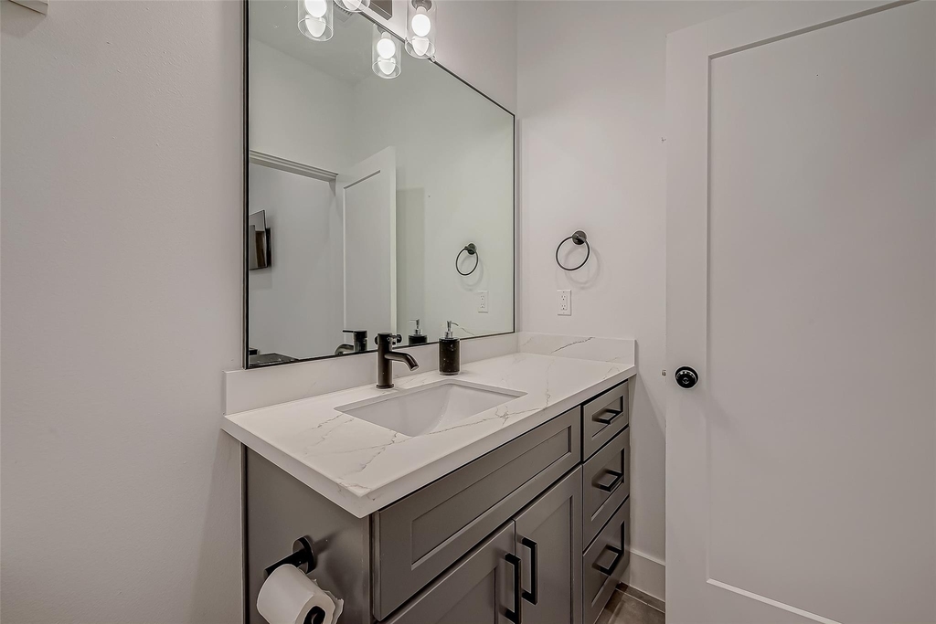 2726 Anita Street - Photo 7