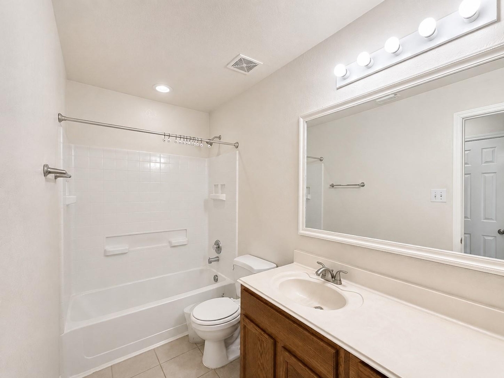 19315 Summer Island Way - Photo 18