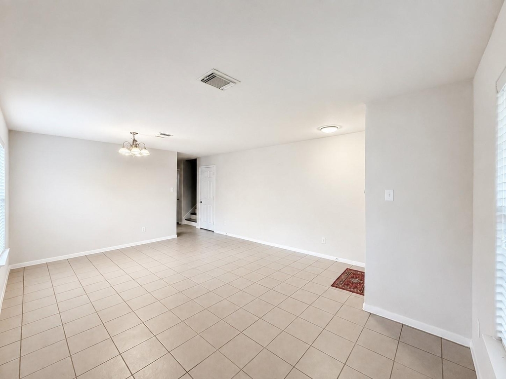 19315 Summer Island Way - Photo 3