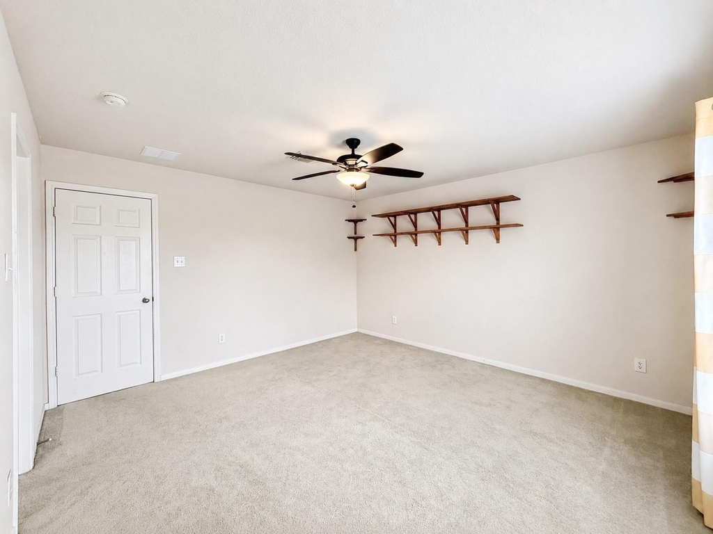19315 Summer Island Way - Photo 15
