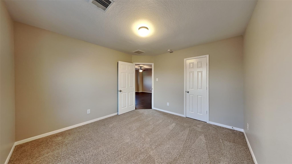 1608 Claremont Garden Circle - Photo 7