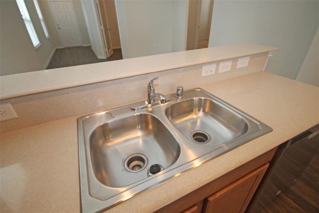 14635 Myrtle Point Drive - Photo 2