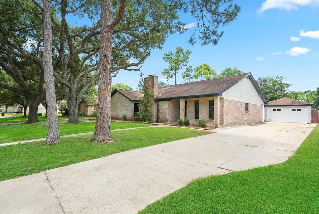 3602 Cobleskill Court - Photo 1