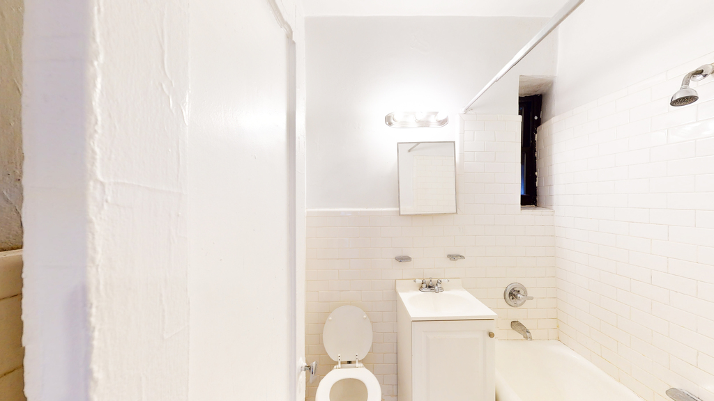 1075 1st Avenue - Photo 3