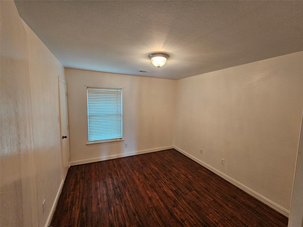16211 Noblewood Way - Photo 9