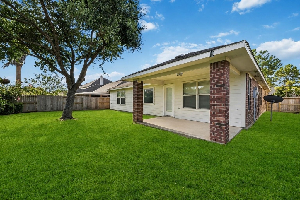 11609 Spill Creek Drive - Photo 14