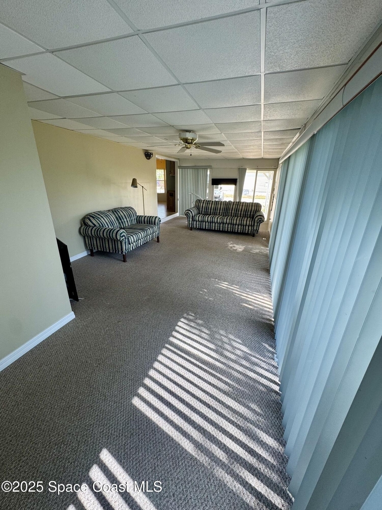 113 Sunset Drive - Photo 3