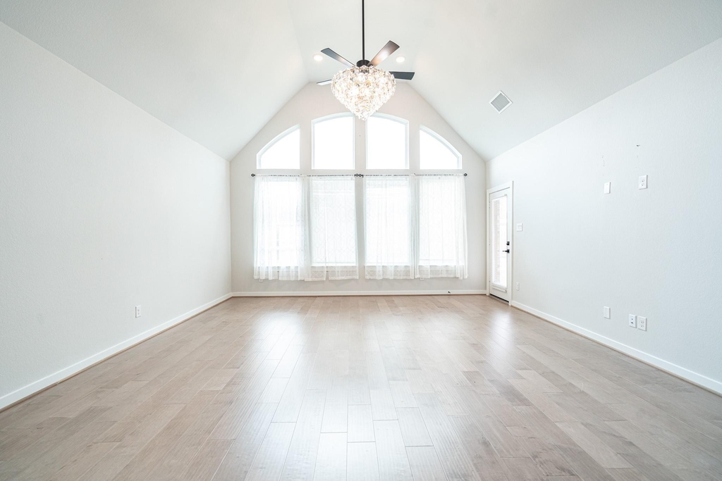 24819 Yellow Spruce - Photo 6