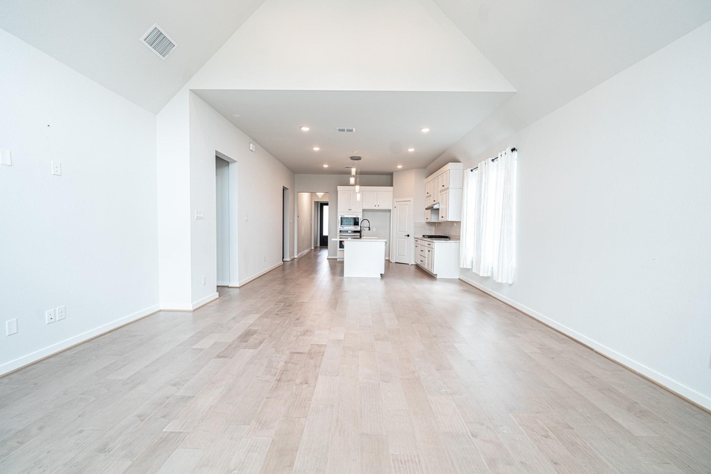 24819 Yellow Spruce - Photo 9
