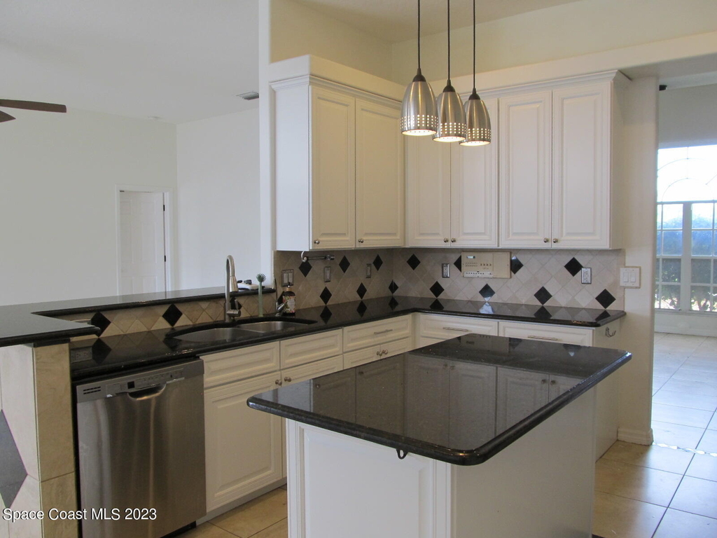 986 Fostoria Drive - Photo 7
