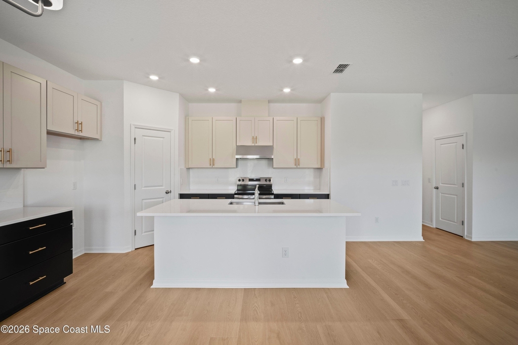 4374 Masthead Avenue - Photo 9