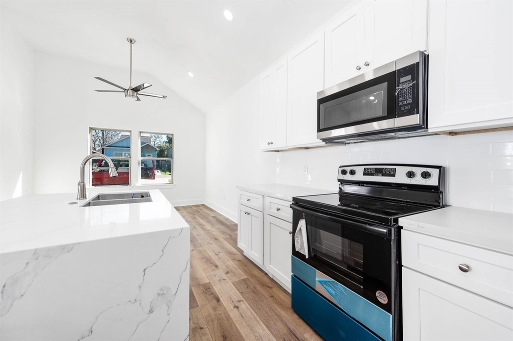 16978 W Hammon - Photo 4