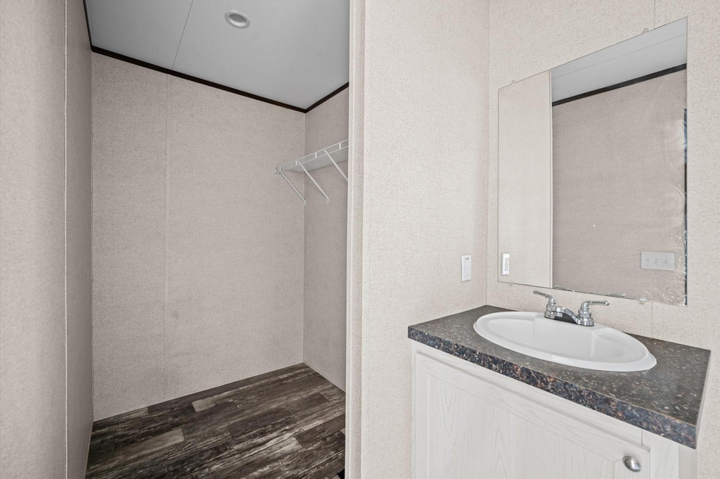 423 Silliman Street - Photo 10