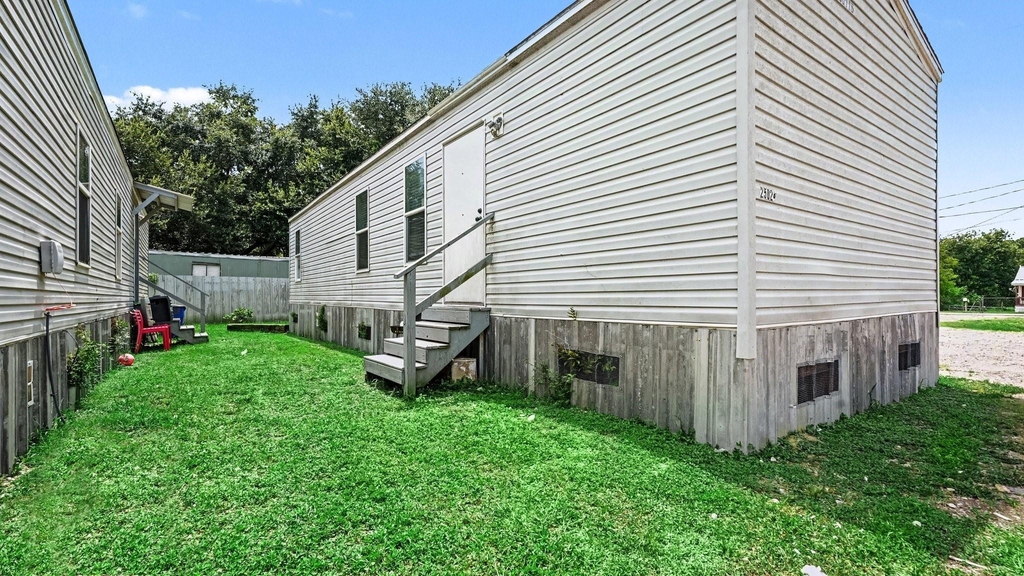 25024 Twin Oaks Drive - Photo 2