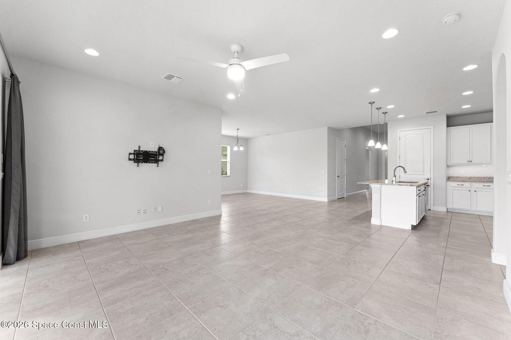 7440 Jazero Place - Photo 8