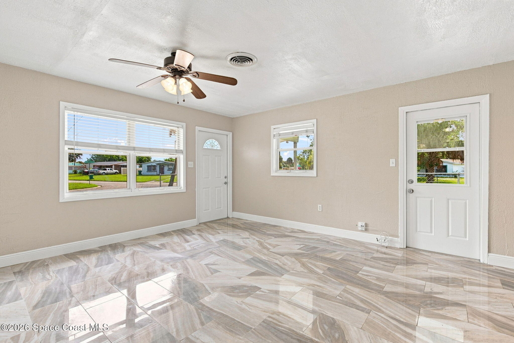 2267 Robinhood Drive - Photo 5