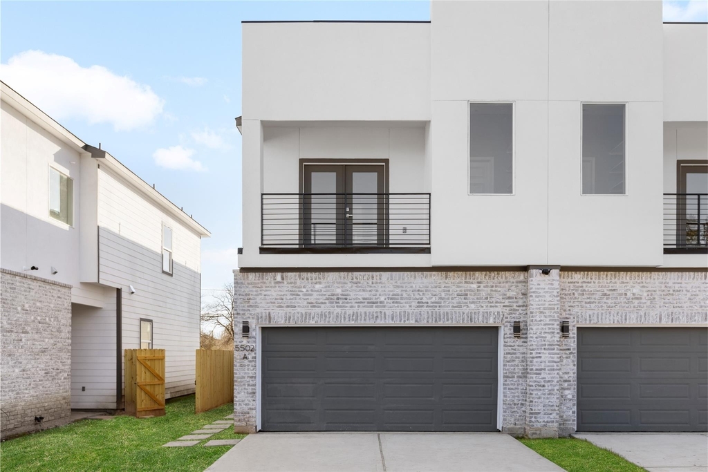 5502 Pershing Street Unit A - Photo 1