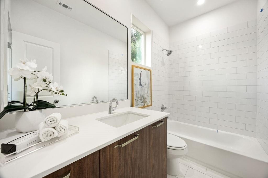 1713 Mary Street - Photo 9
