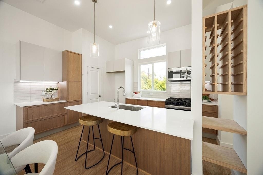 1713 Mary Street - Photo 7