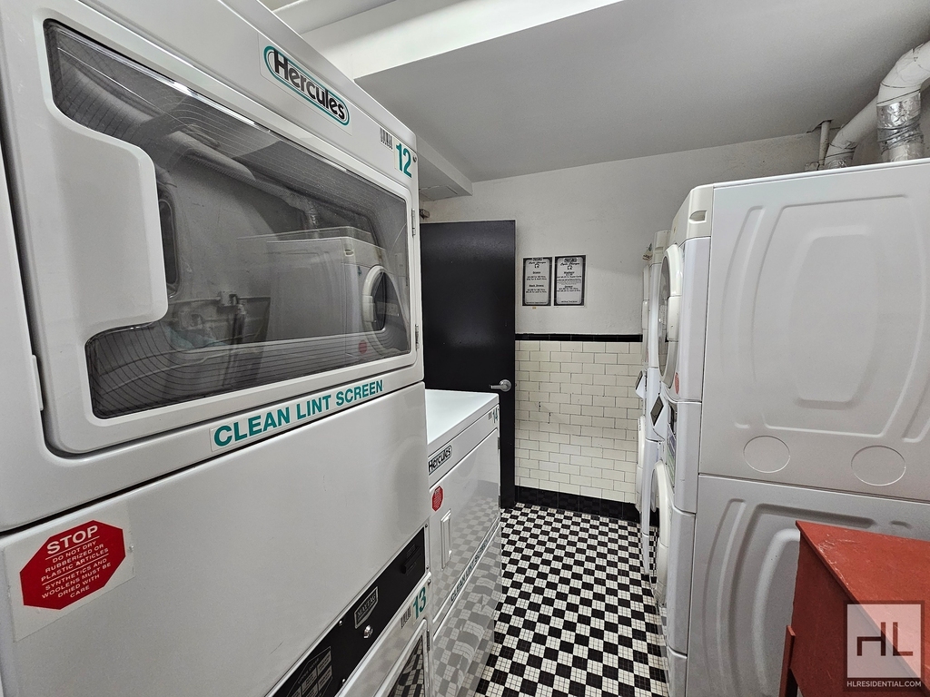 West 73rd Street - Photo 4