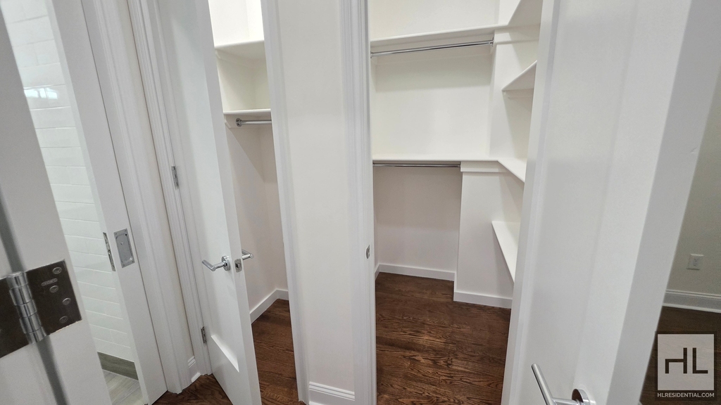 West 68 Street - Photo 9
