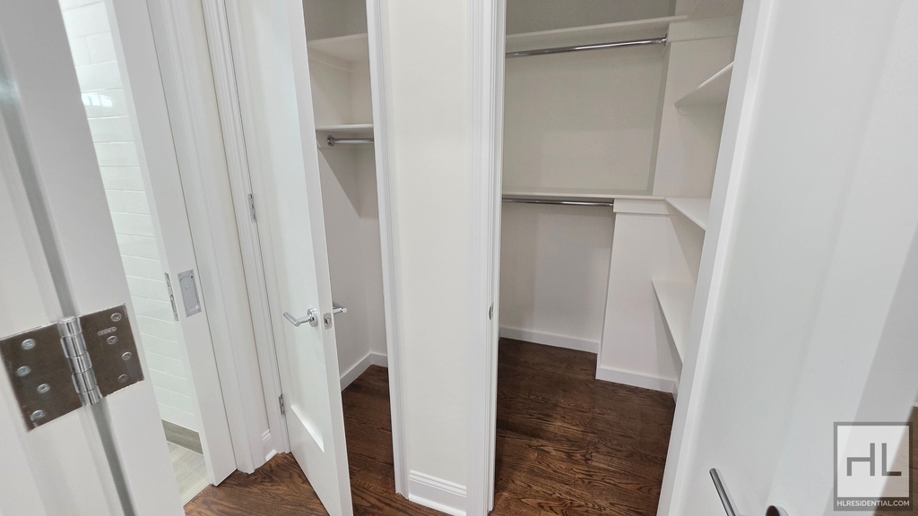 West 68 Street - Photo 8