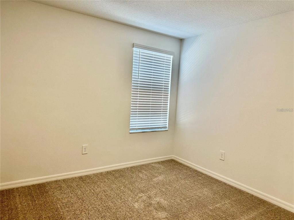 17606 Happytrails Street - Photo 24