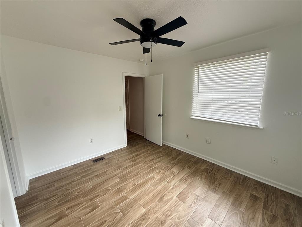 227 W Wisconsin Avenue - Photo 10