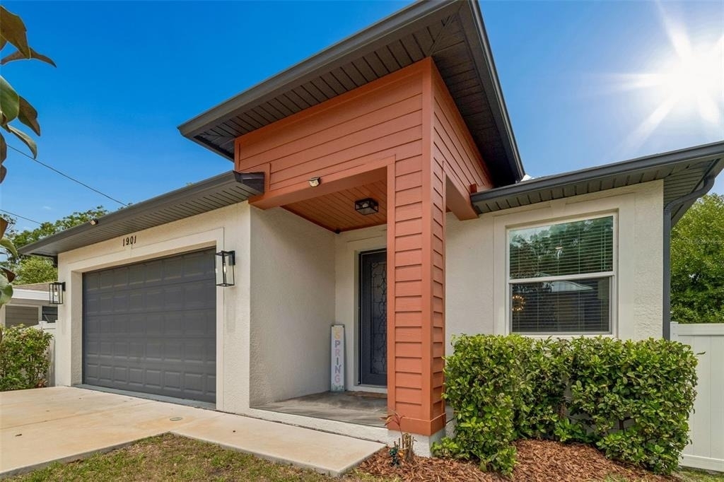 1901 W Cluster Avenue - Photo 1