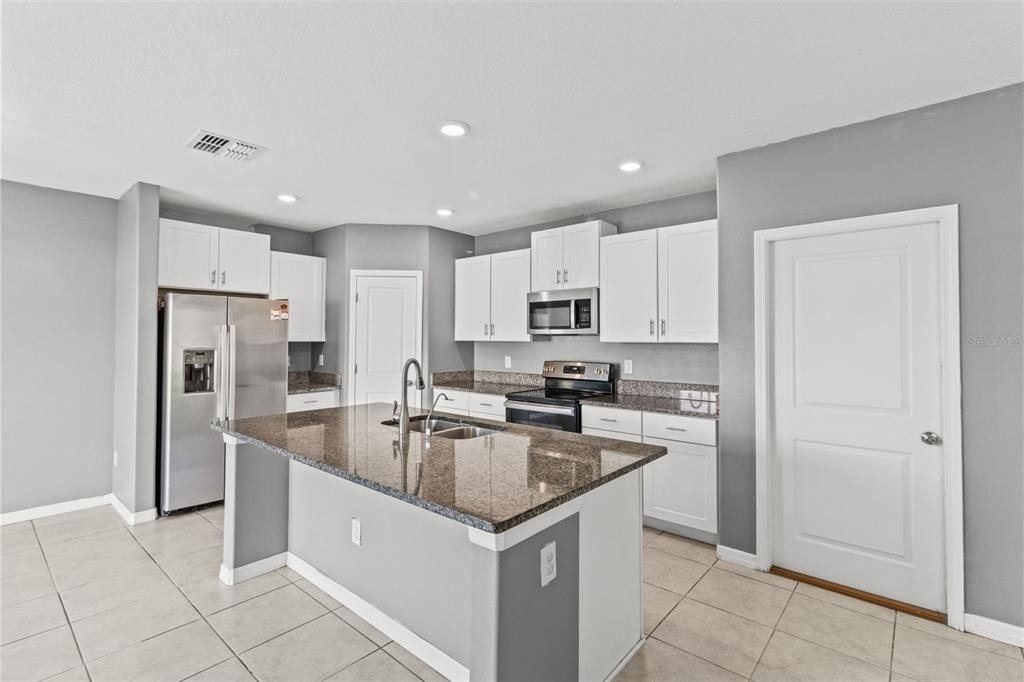 16671 Kingman Reef Street - Photo 11
