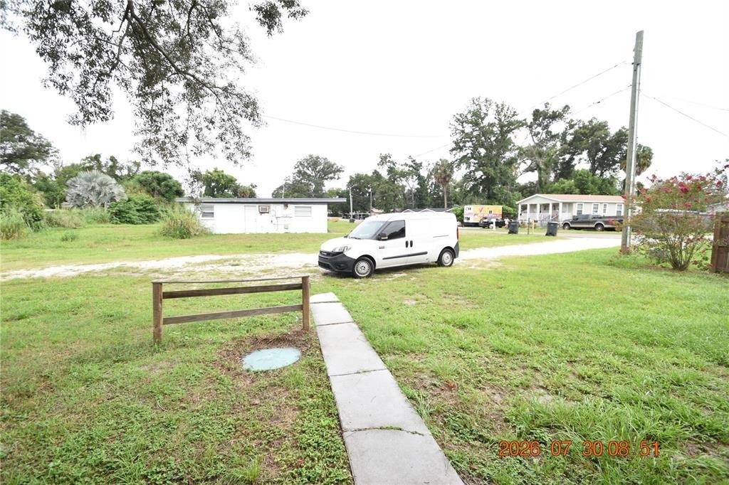 12203 N 9th Street - Photo 8
