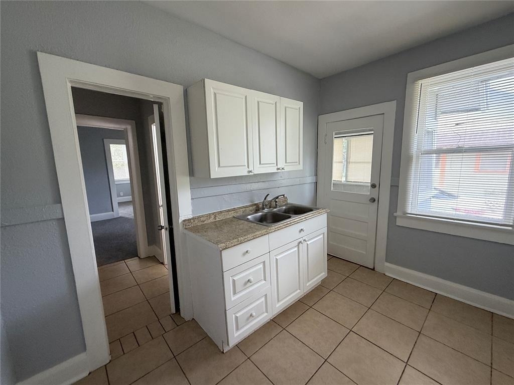 746 E Peachtree Street - Photo 3