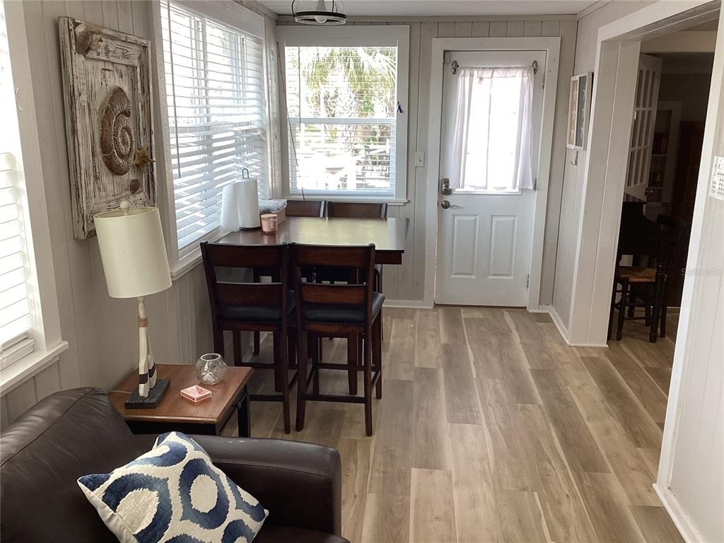 6062 Oak Ridge Avenue - Photo 9