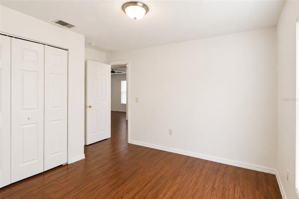 702 E Madison Street - Photo 5