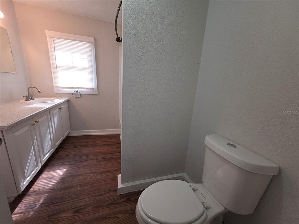 2110 W 41st Street - Photo 6