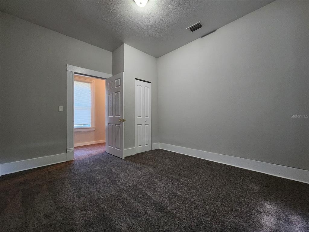 2110 W 41st Street - Photo 5