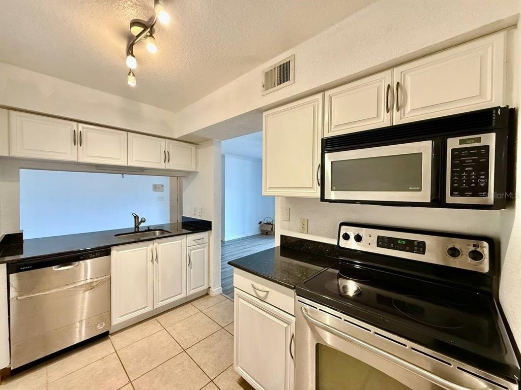 3311 Haviland Court - Photo 10