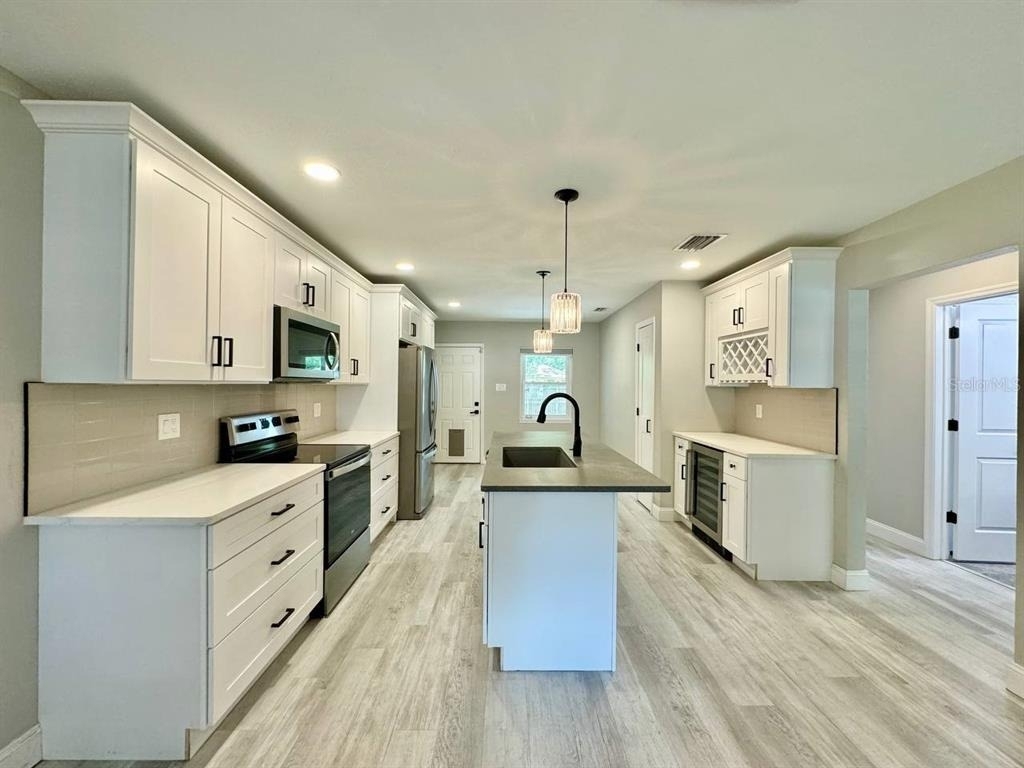 1918 E Shadowlawn Avenue - Photo 4