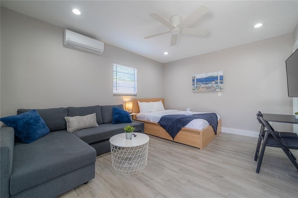 2916 W Collins Street - Photo 46